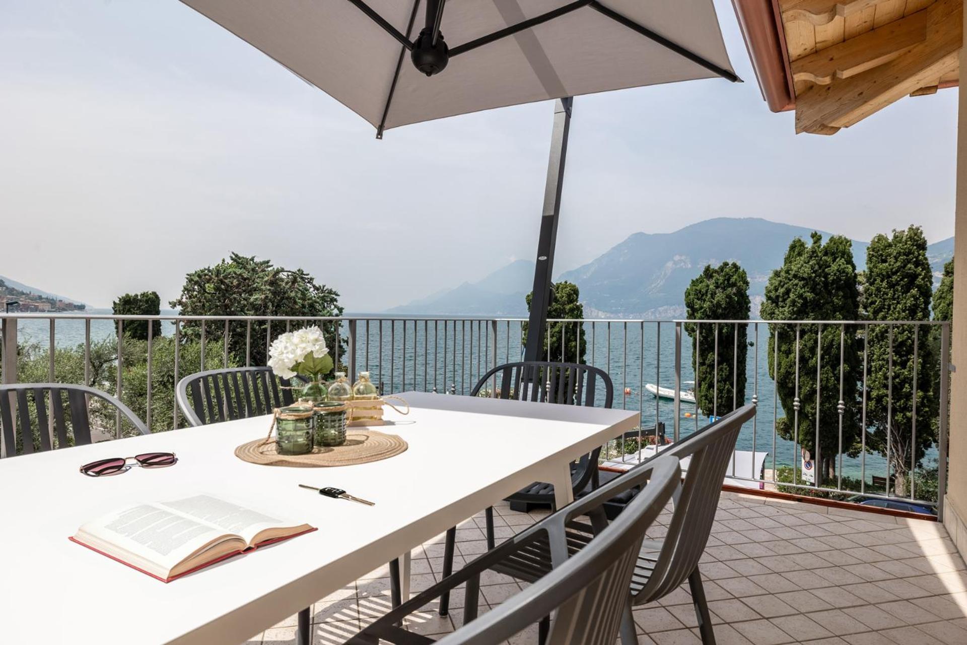 June Stay Lake Garda Brenzone sul Garda Exterior foto