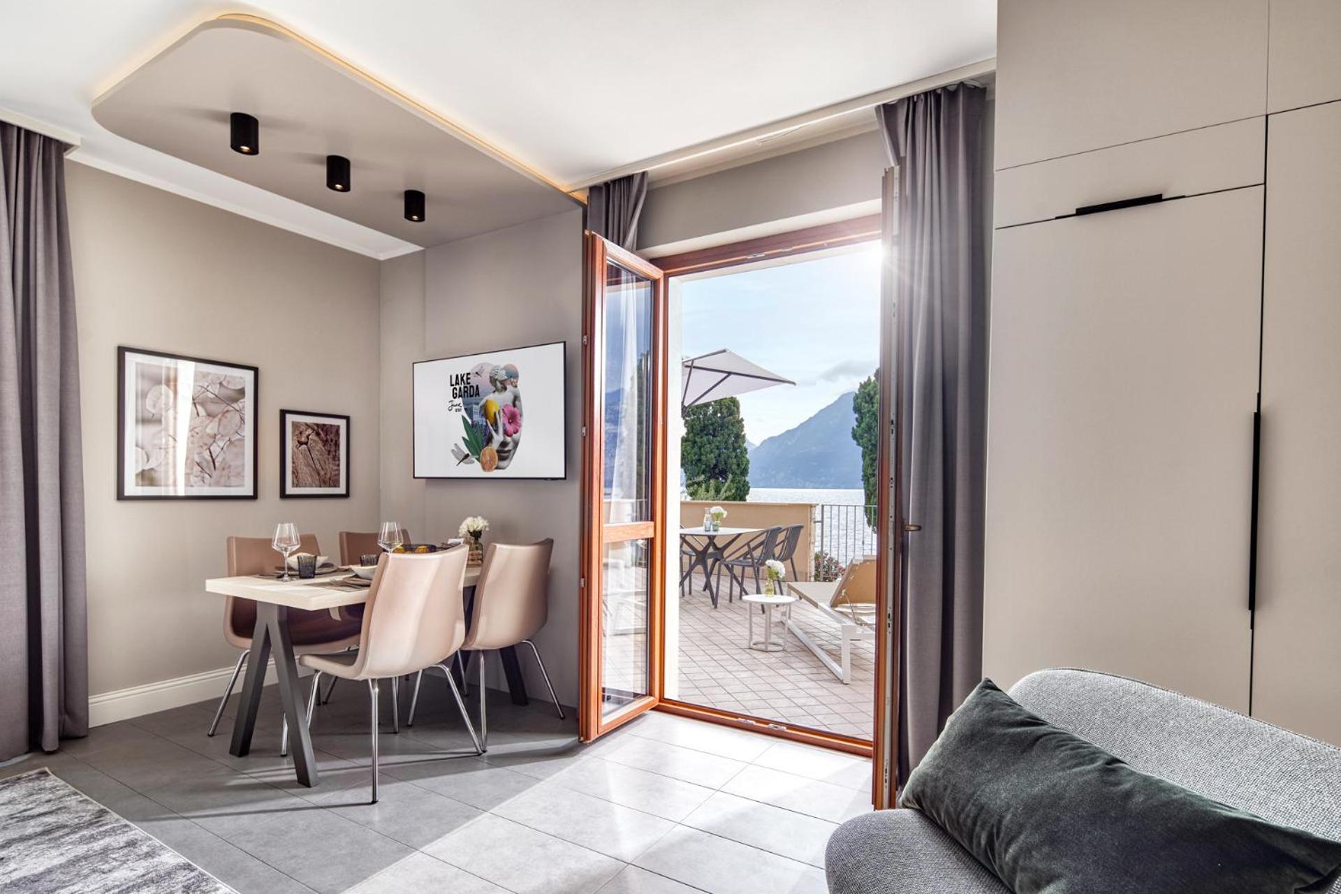June Stay Lake Garda Brenzone sul Garda Exterior foto