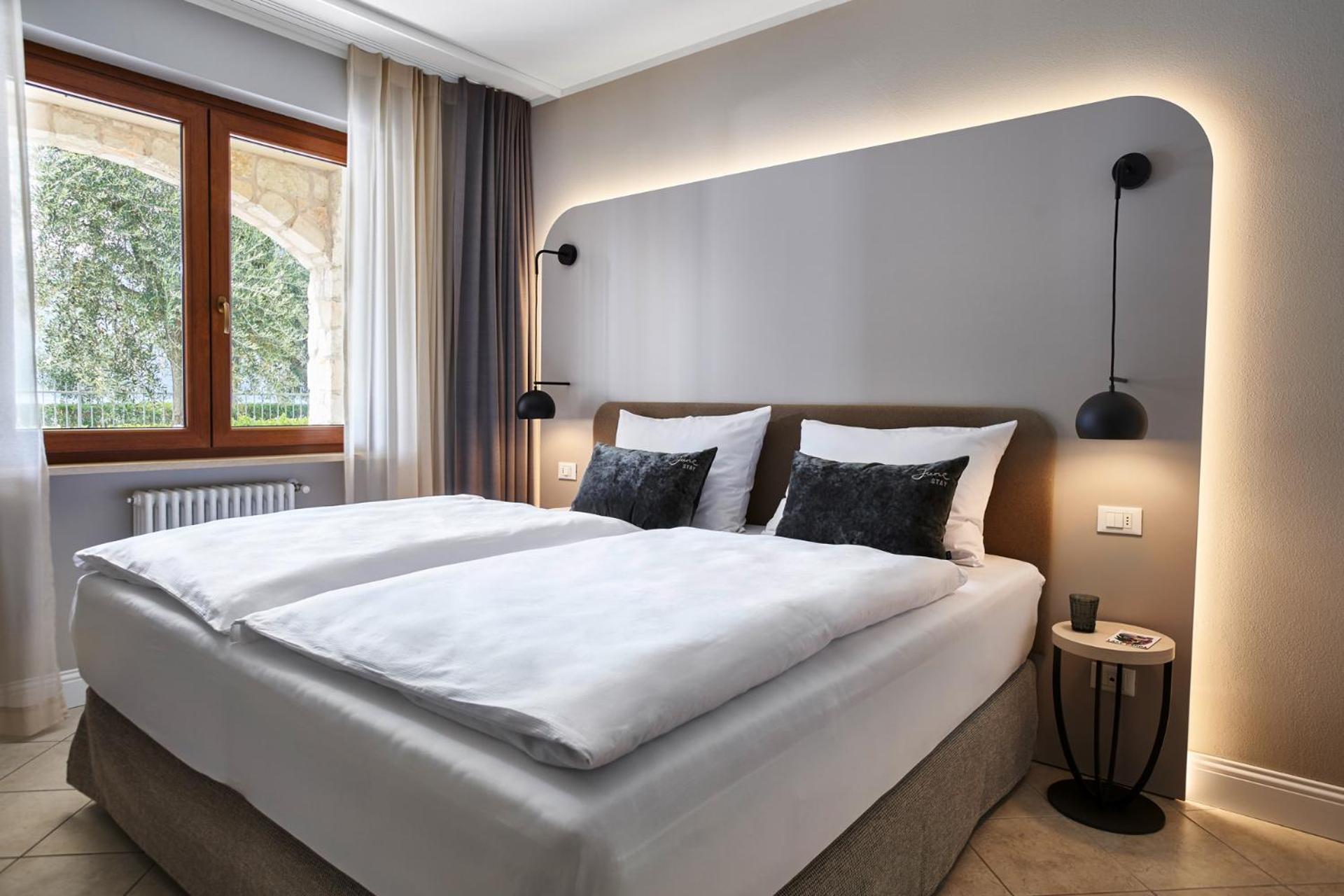 June Stay Lake Garda Brenzone sul Garda Exterior foto