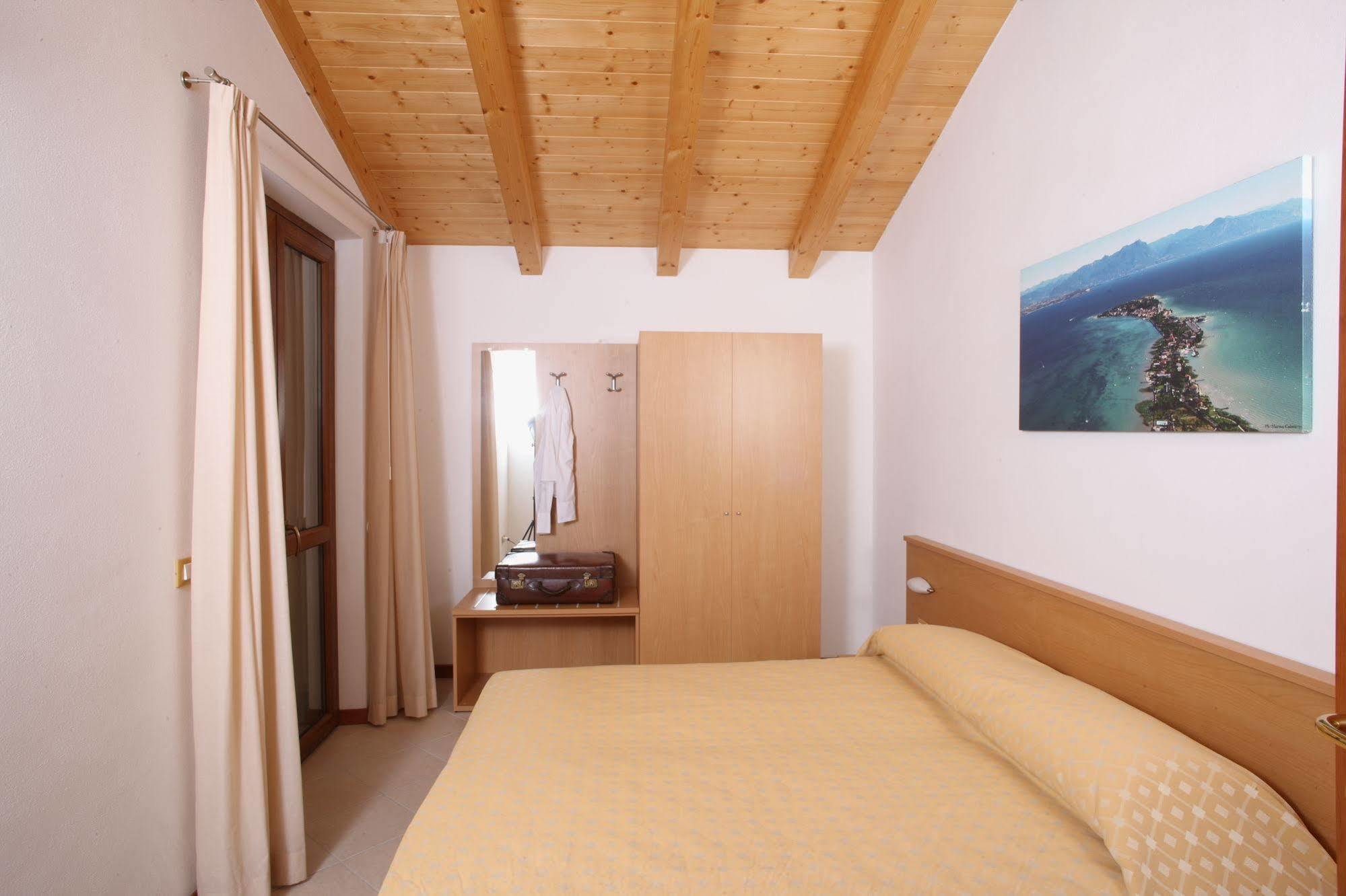 June Stay Lake Garda Brenzone sul Garda Exterior foto